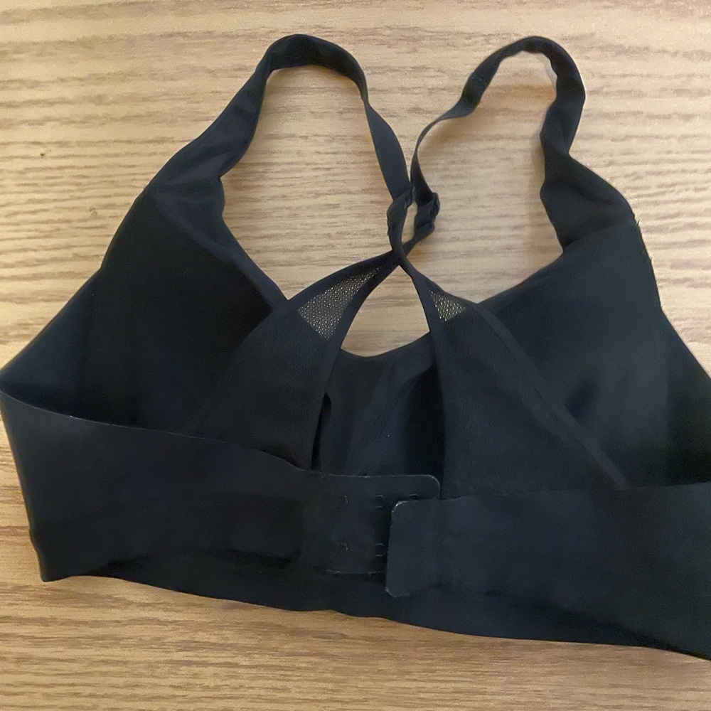Lululemon bra